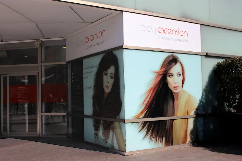Play Extension - Peluquero especialista en extensiones en Madrid - foto 2