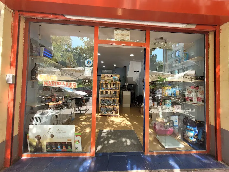 Mascota Total y peluquería canina - Tienda de alimentos para animales en Madrid - foto 2
