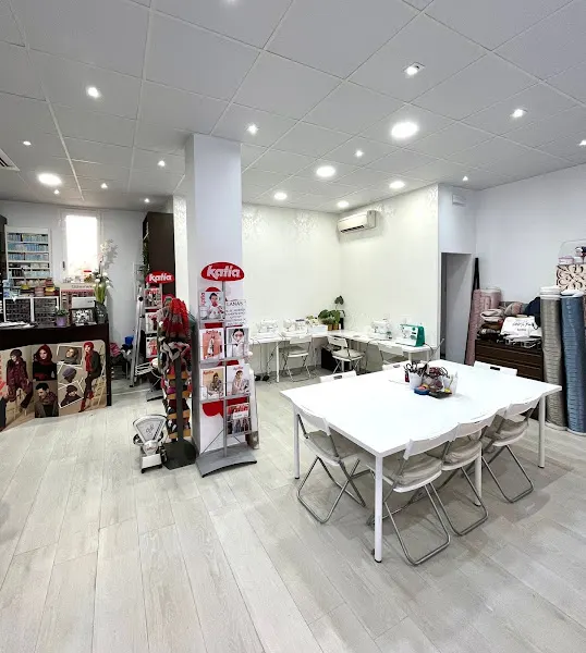 Lanas Punto y Mas - Tienda de lana en Madrid - foto 3