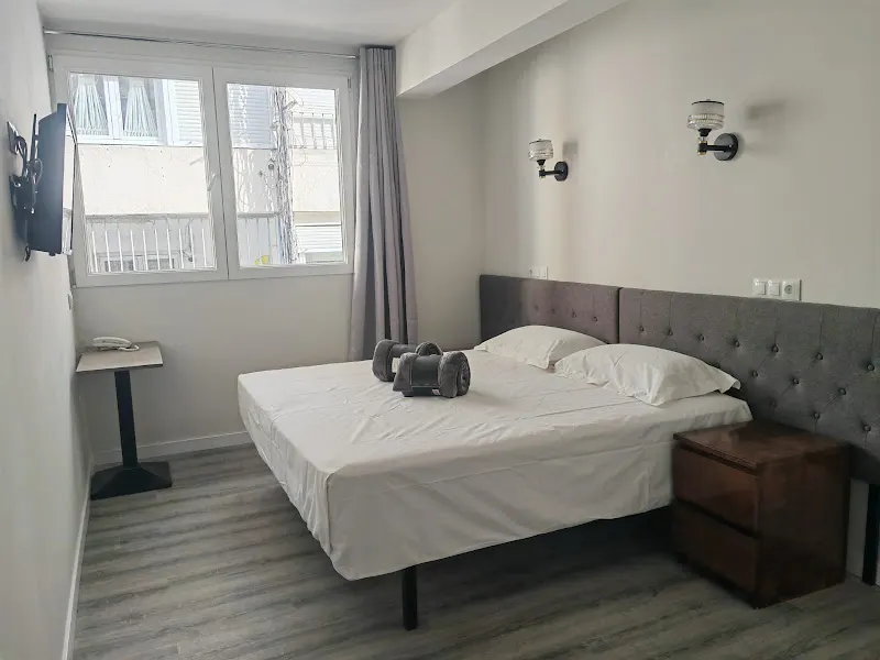 Hostal Golden 21 - Hotel en Madrid - foto 2