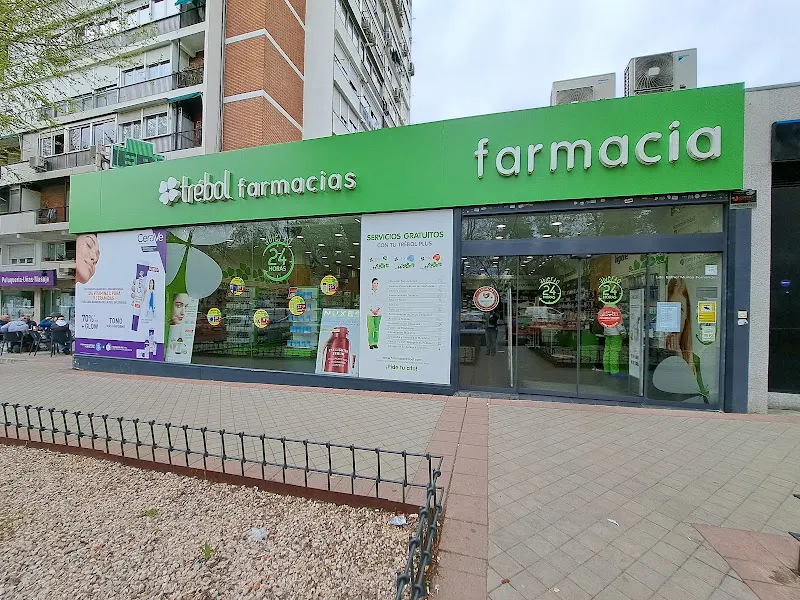 Farmacia Trébol Betanzos - Farmacia en Madrid - foto 2