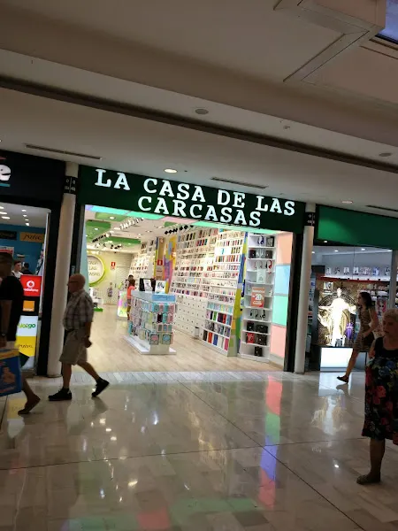 La casa de las carcasas - Tienda de accesorios para móviles en Madrid - foto 3