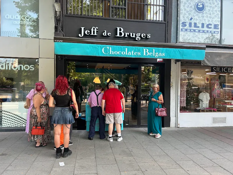 Sílice - Tienda de ropa de vestir en Madrid - foto 2