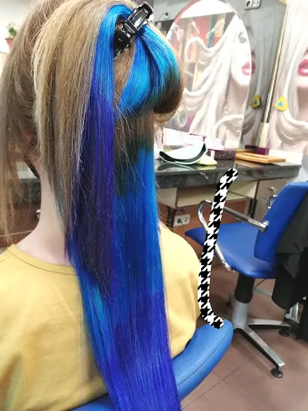 PELUQUERIA UNISEX HELLO MABELLA .