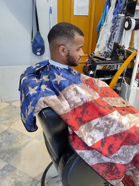 Peluqueria De Caballeros Casa Blanca - Madrid