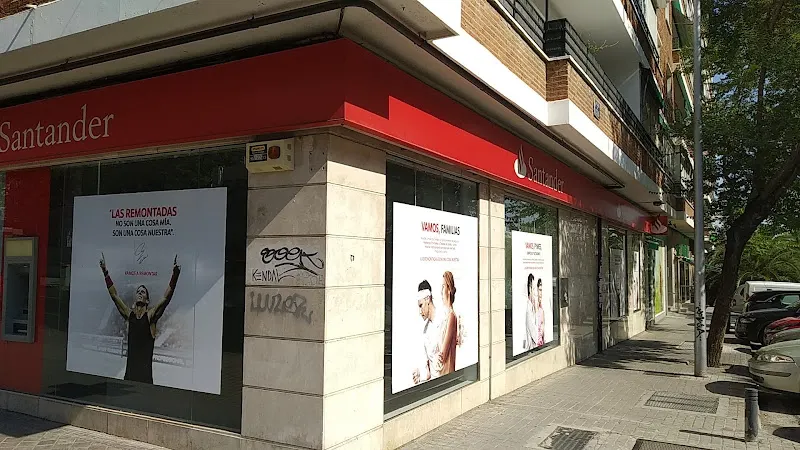 Banco Santander - Banco en Madrid - foto 2
