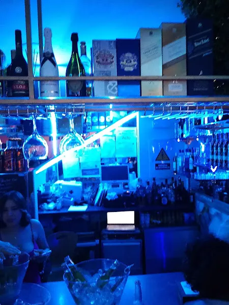 Peluche Bar - Bar restaurante en Madrid - foto 2