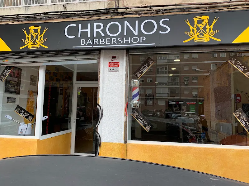 Chronos Barbershop - Barbería en Madrid - foto 2