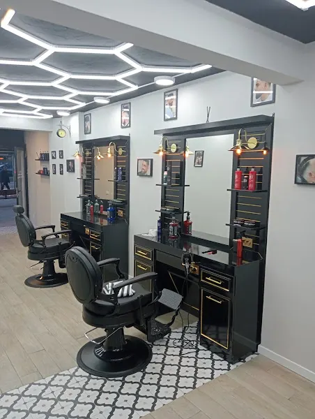 Peluqueria Barberia kamal - Barbería en Madrid - foto 2