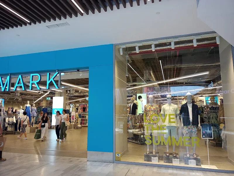 Primark - Tienda de ropa en Madrid - foto 2