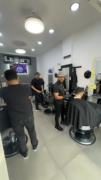 Leon´s Peluqueros - Peluquería en Madrid - foto 2