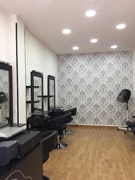 SALON DE BELLEZA SILVANA - Peluquería en Madrid - foto 2
