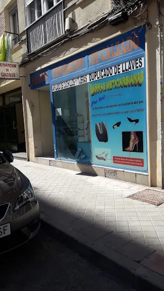 Pajares Reparacion De Calzado - Zapatero en Madrid - foto 2