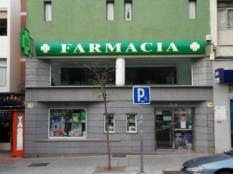 Farmacia Gloria Riera García - Farmacia en Madrid - foto 2