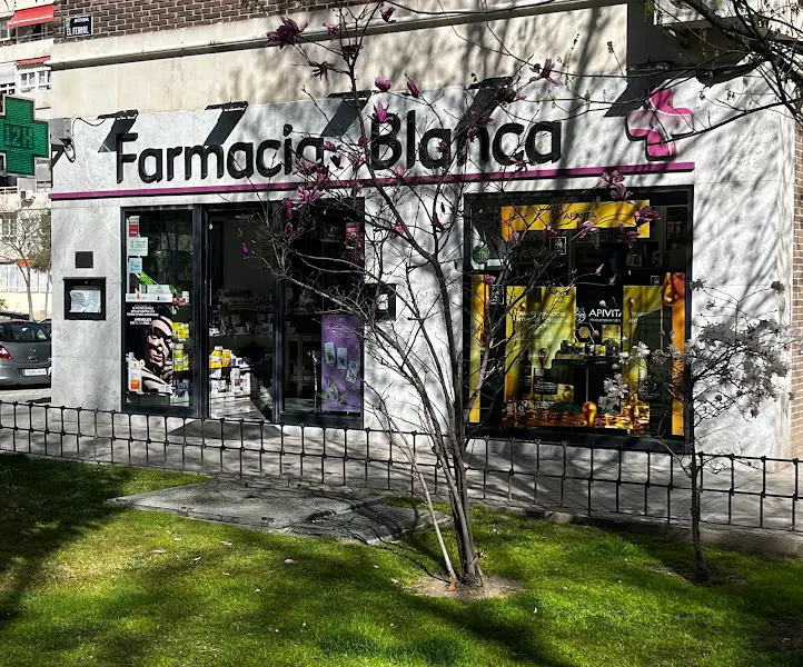 Farmacia Blanca Salazar María Aránzazu - Farmacia en Madrid - foto 2