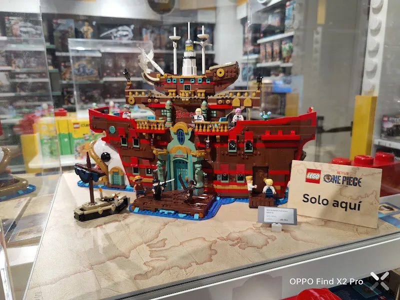 LEGO® Certified Store Vaguada - Juguetería en Madrid - foto 2