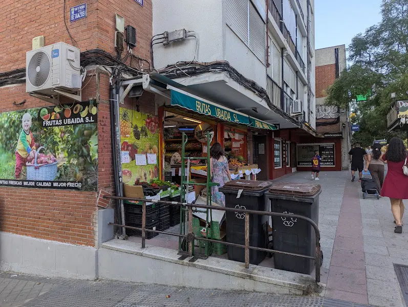 Frutas y Verduras Almadina